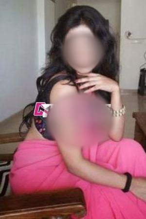 Jamsedpur call girl Heena , 2 sots full night masti at Rs 2000