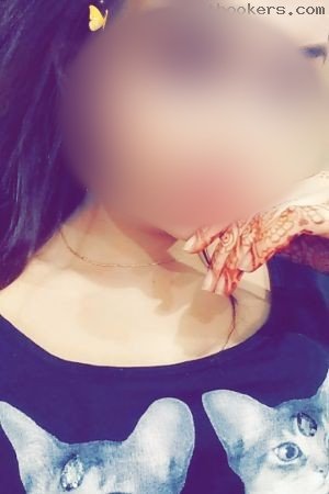 Call now and book Hot and sexy call girl Preeti in Indore.